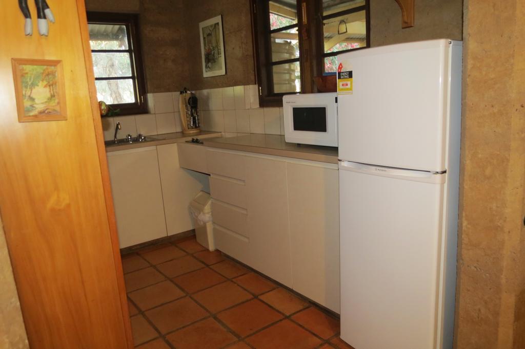 Bentwood Olive Grove Accommodation Greenough Экстерьер фото